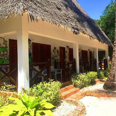 Waikiki Resort Pwani Mchangani Dış mekan fotoğraf
