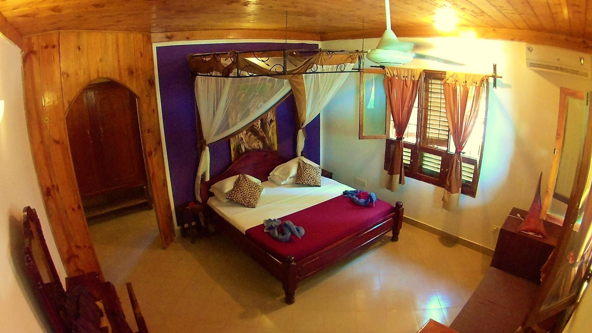 Waikiki Resort Pwani Mchangani Dış mekan fotoğraf