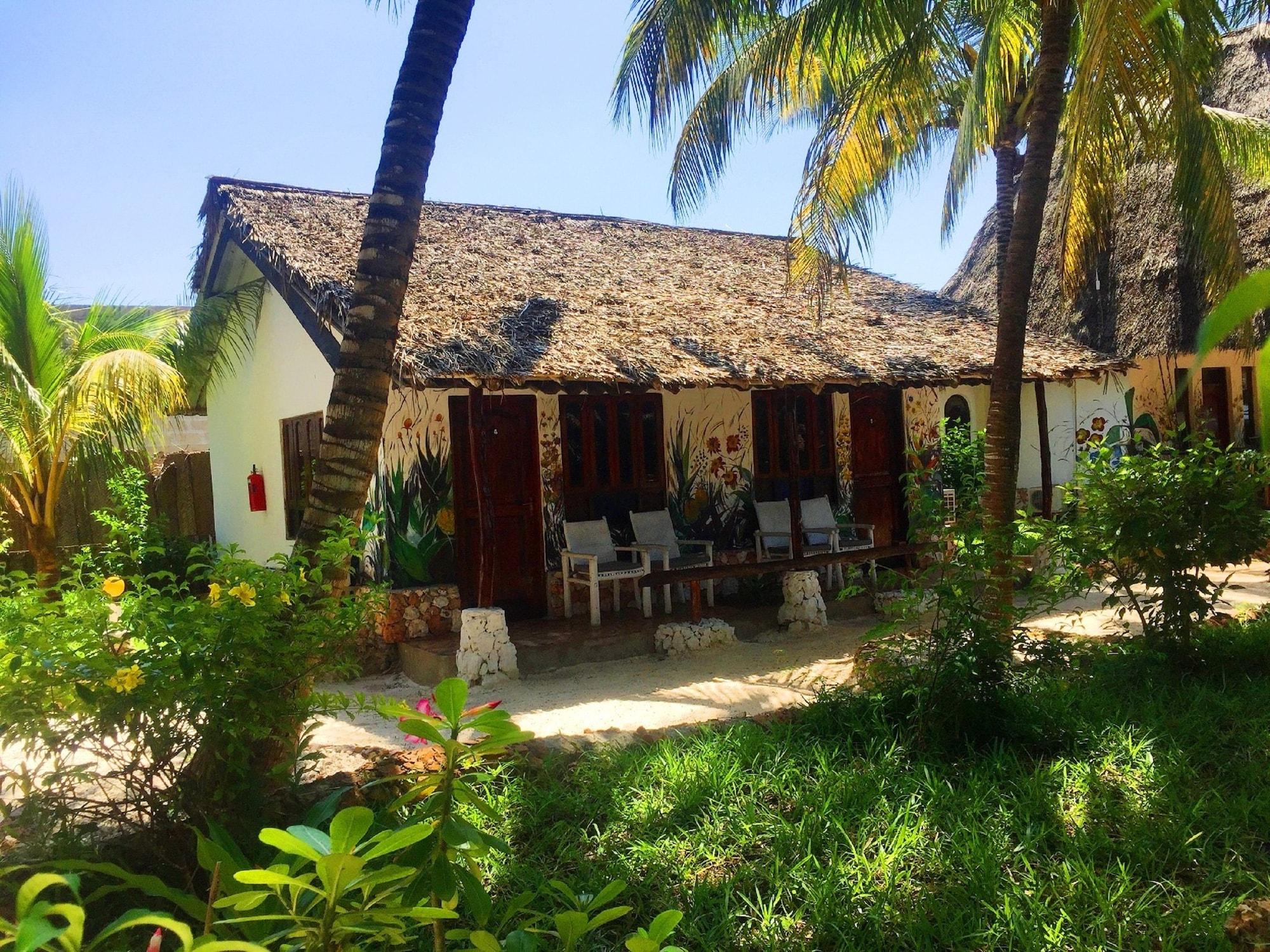 Waikiki Resort Pwani Mchangani Dış mekan fotoğraf