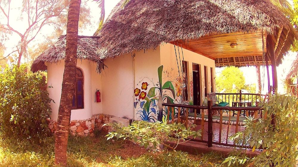 Waikiki Resort Pwani Mchangani Dış mekan fotoğraf